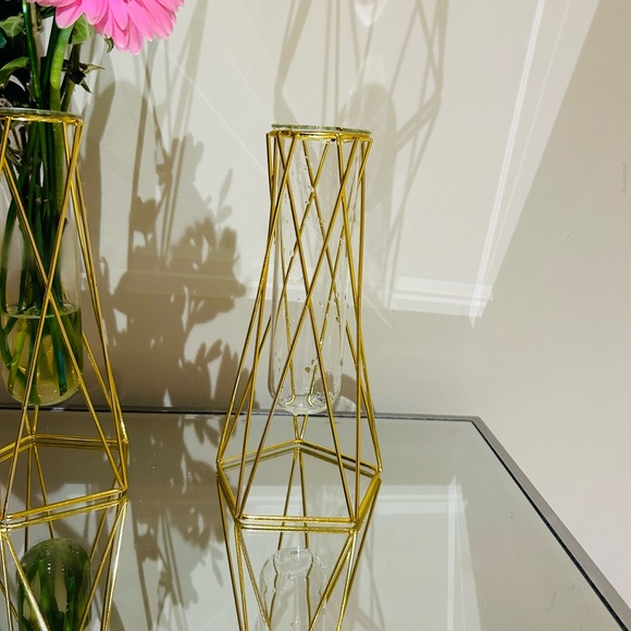 3 Gold Geometric Vases - Picture 5 of 9
